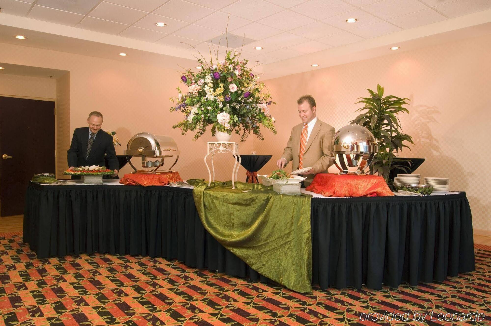 Holiday Inn Express Hotel & Suites Greenville-I-85 & Woodruff Road By Ihg Dış mekan fotoğraf