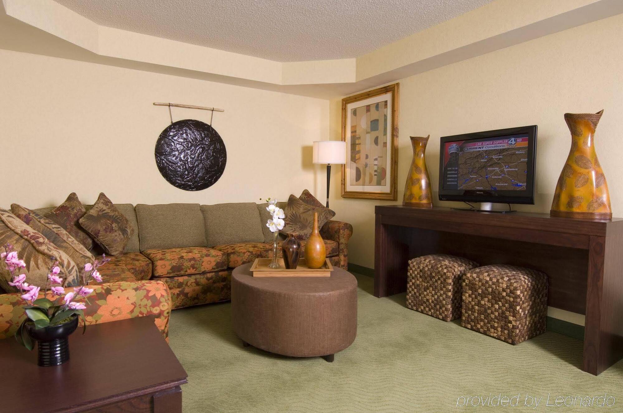 Holiday Inn Express Hotel & Suites Greenville-I-85 & Woodruff Road By Ihg Dış mekan fotoğraf